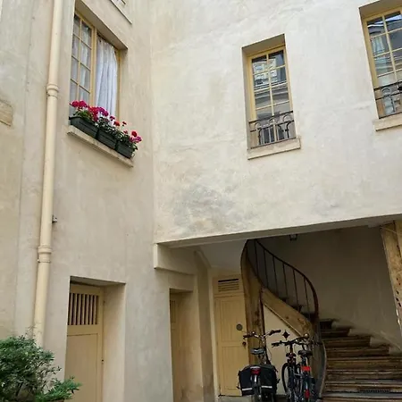 Charming Studio Michel Lecomte 75003 * Parigi